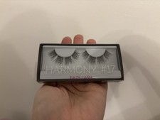 HUDA beauty eazy lash #17