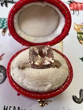 Stunning 14 carat yellow gold