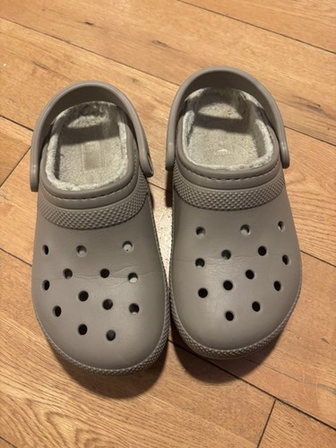 Crocs classic clog - w7, with