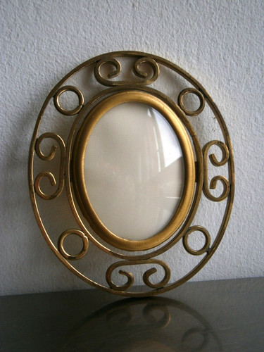 Small photo frame design - small,