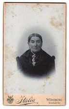 Photography studio Roland von