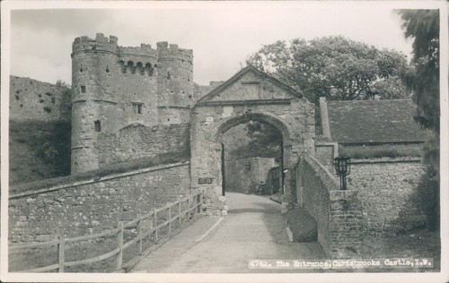 Real photo carisbrooke castle - real,
