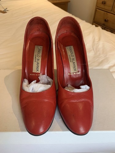 Manolo blahnik court shoes - blahnik,
