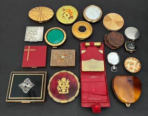 Vintage powder compact x17 - compact, +1