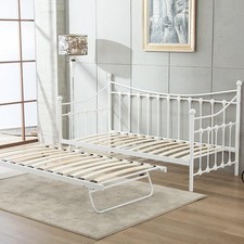 Daybed With Pull Out Trundle