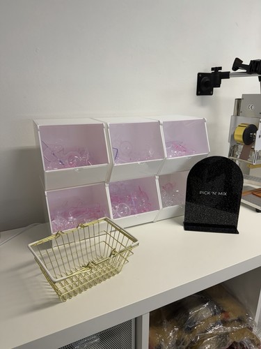 Pick mix set - up,