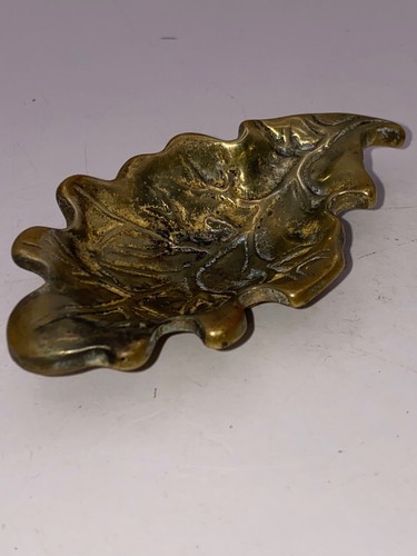 Brass leaf ash - leaf, tray
