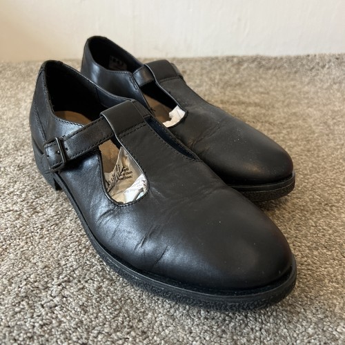 Clarks size e - size,