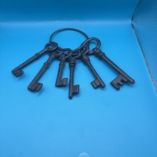 Vintage Large Jailers Skeleton Iron Keys Home Garden Wall Hanging Or Film Prop