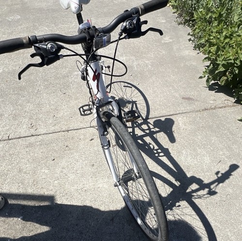 Specialized sirrus hybrid bike - hybrid,