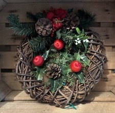 Christmas Wicker Wreath with Decorations inc Baubles and Faux Foliage #SPR169