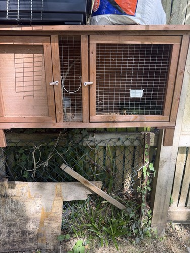 Small rabbit hutch - small,