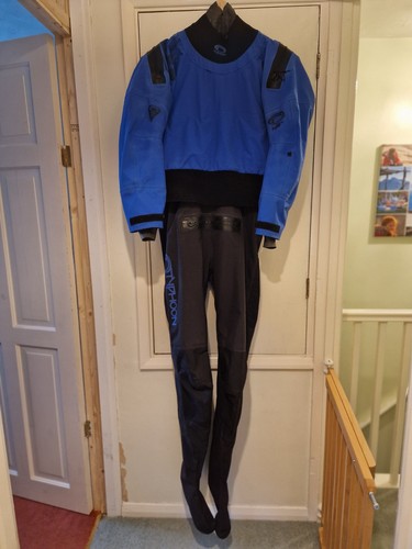 Typhoon drysuit medium - typhoon,