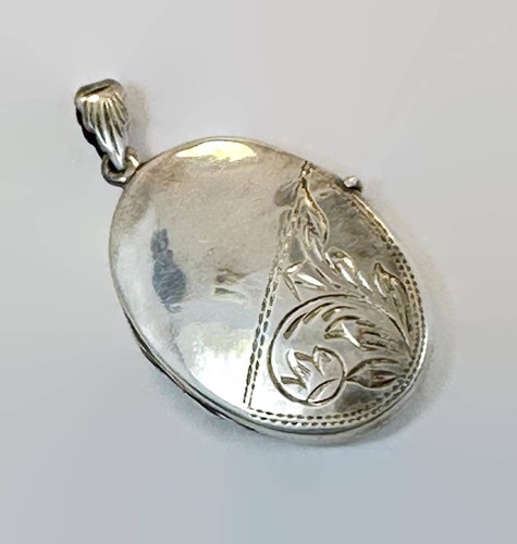 Vintage locket sterling - locket,