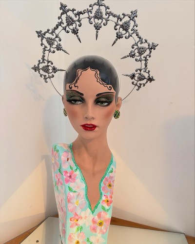Hand painted mannequin head - painted,