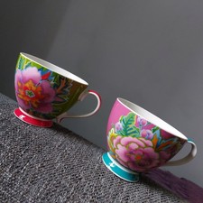 PAIR OF MAXWELL WILLIAMS HANOI  MUGS FLOWER DESIGN  Exc Con Large