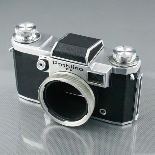 Praktina camera body - fx, kw