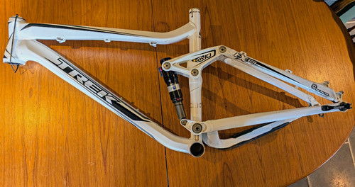 Trek fuel 5in mountain - 8, 17.5in