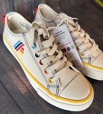 Aldi Mania Plimsolls Canvas