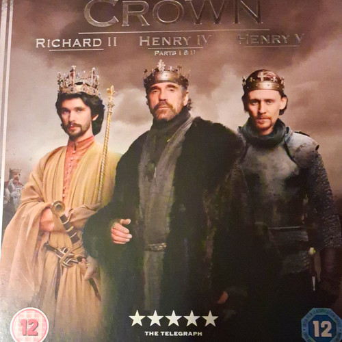 Universal the hollow crown - hollow,