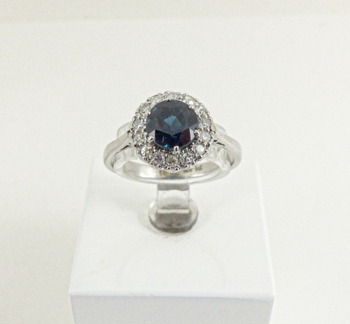 18ct white gold diamond - 18ct,