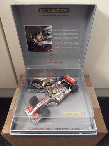 Scalextric lewis hamilton - lewis,