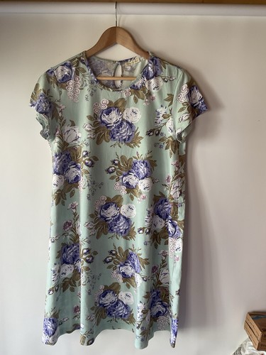 Cabbages and roses - dress, size