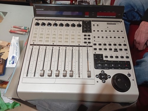 Mackie universal control daw - universal,