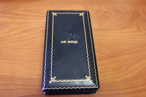 Wwii army air - medal, in