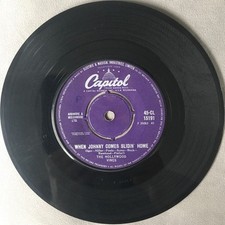 The Hollywood Vines- When Johnny Comes Slidin' Home 1961 7" 45RPM Capitol VG+