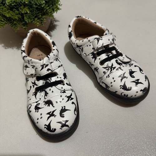 Monkey feet leather dino - feet,