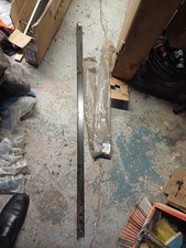 Land Rover Defender Rear Cross