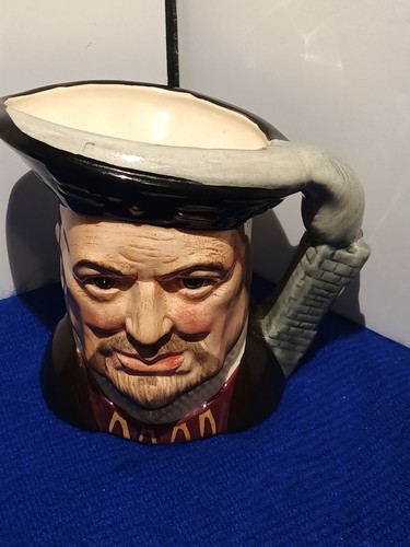 Royal doulton vintage toby - doulton, 5