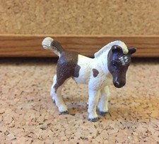 Rare Schleich Mini Horse Pony Fallabella Foal Brown and White 2010 D-73527 Toy