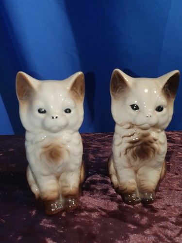 Sweet porcelain pair - porcelain, of