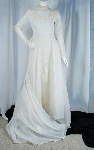 Vintage 1940 white floral - white,