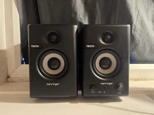 Behringer truth studio - 3.5,
