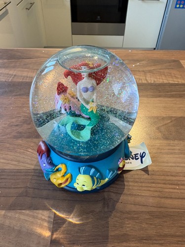 Disney snow globe the little - globe,