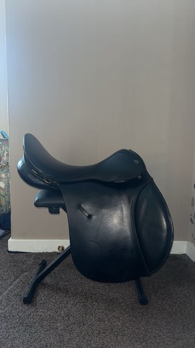 Black saddle - black,
