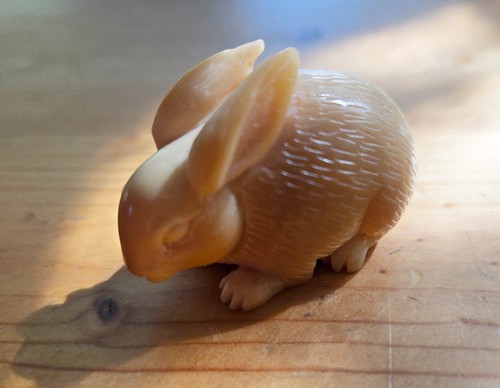 Vintage carved rabbit figurine - vintage,