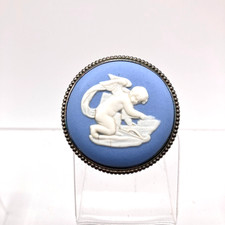 Wedgwood brooch 925 silver mount cupid cherub vintage jasperware pin 3cm