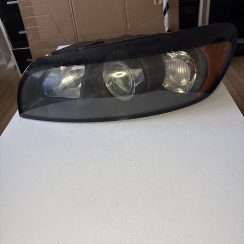 Volvo c30 left side - volvo,