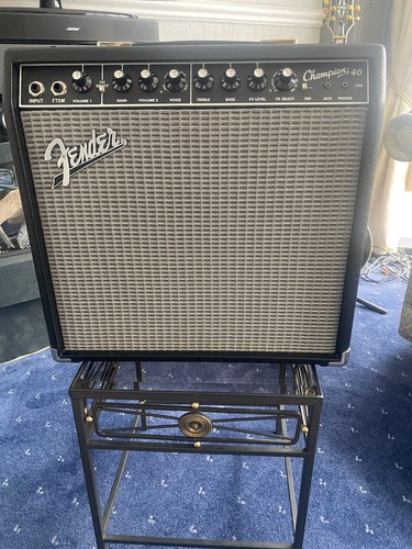 Fender champion watt amp - 40,