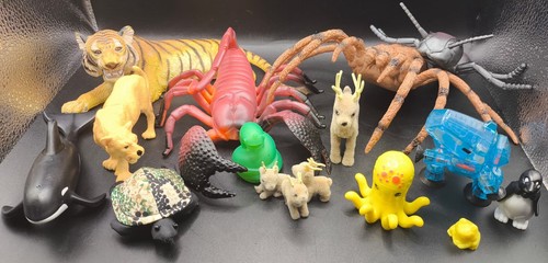 Mixed animal toy figure bundle - figure,