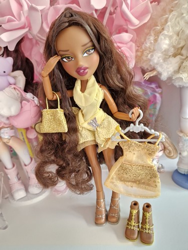 Bratz sasha goin out - out, redressed