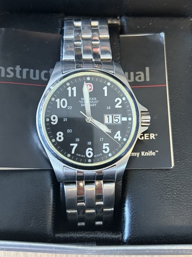 Wenger quartz black - black, dial