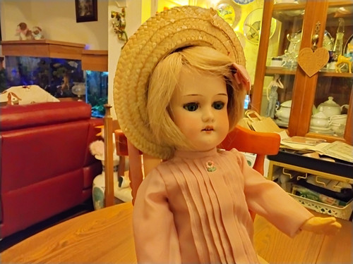 Very pretty little cuno otto - pretty,