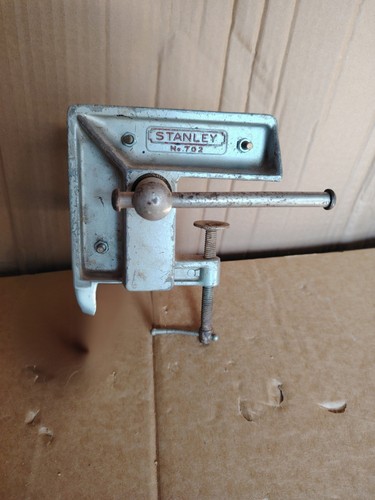 Stanley 702 bench vice - bench,