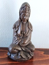 INDIAN/FAR EASTERN SEATED LADY
