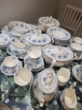 ROYAL ALBERT TIFFANY DINNER SET OF 8